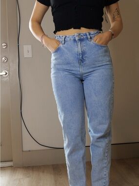 ASOS DESIGN High Rise Mom Jeans in Light Blue Acid Wash